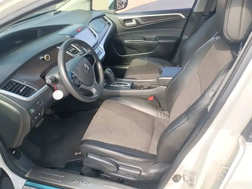 Honda Jade 2016 — фото 15