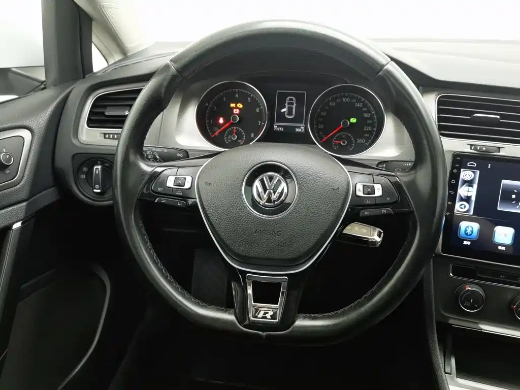 Volkswagen Golf 2015 — фото 11