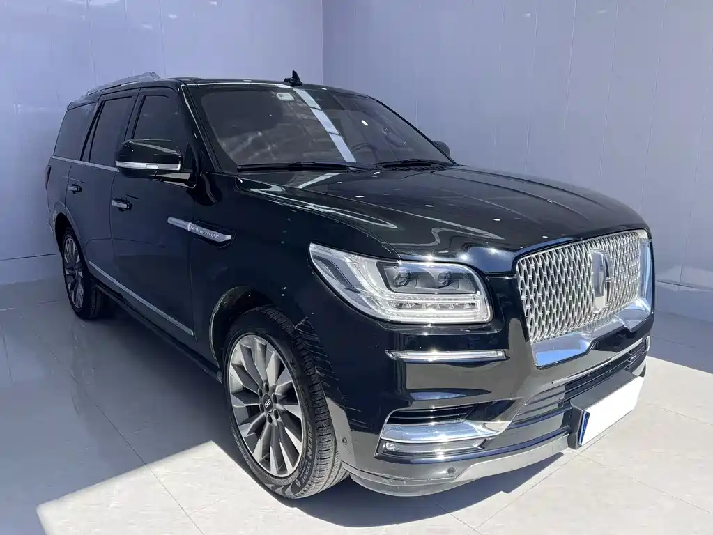 Lincoln Navigator 2019 — фото 6