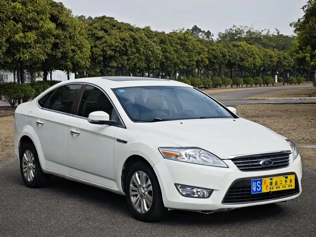 Ford Mondeo Zhisheng 2011 — фото 3