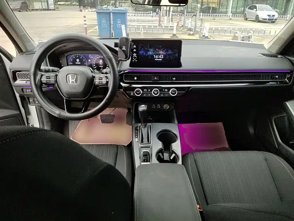 Honda Civic 2023 — фото 10