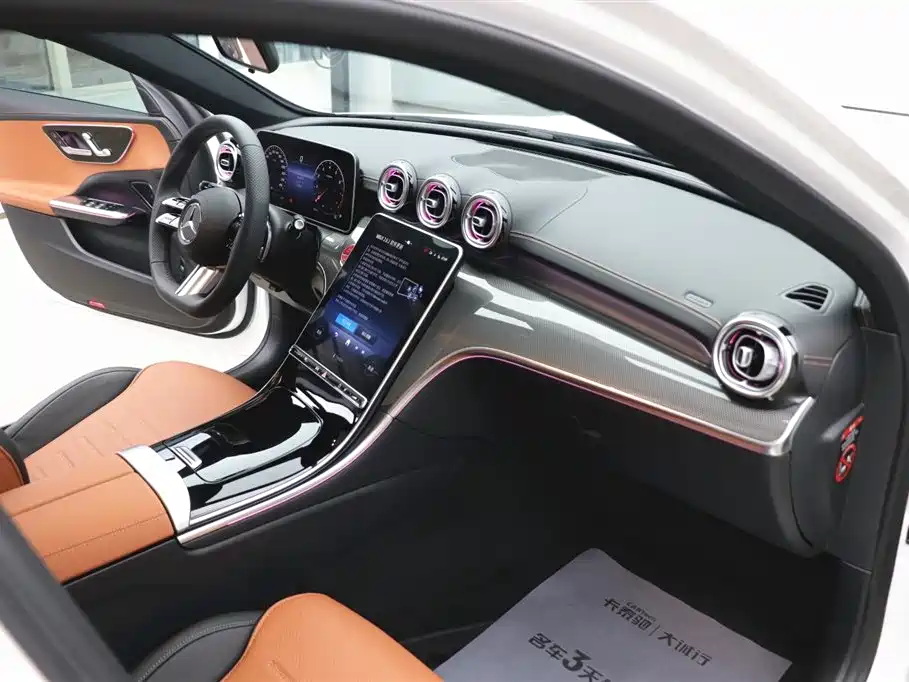 Mercedes-Benz C-Class 2024 — фото 22