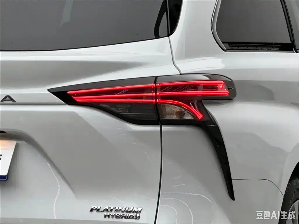 Toyota Sienna 2023 — фото 16