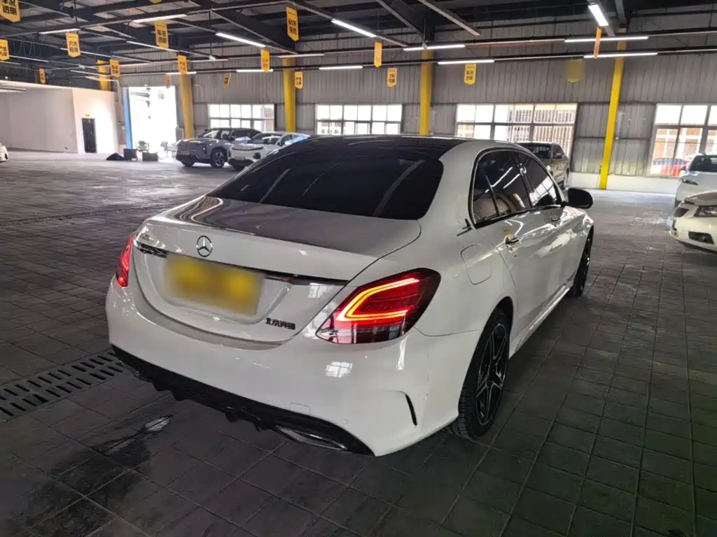 Mercedes-Benz C-Class 2021