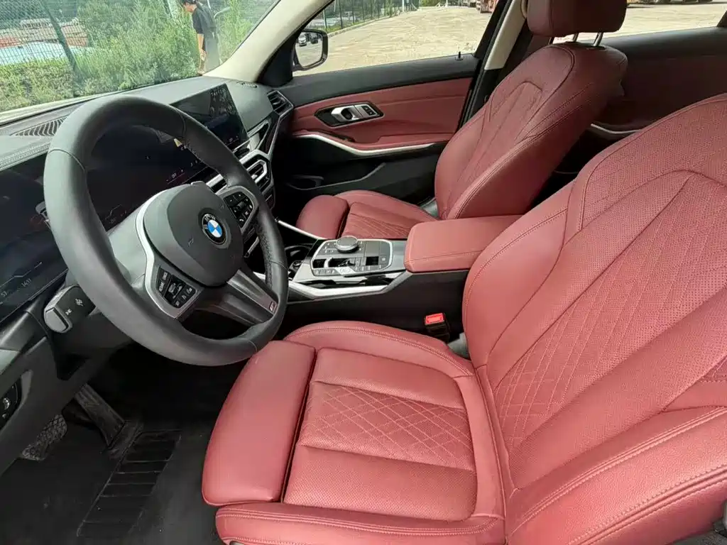BMW 3 Series 2023 — фото 10