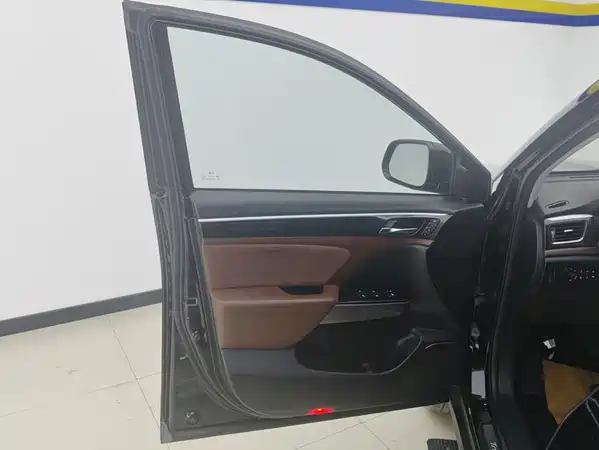 GAC Trumpchi GS8 2018