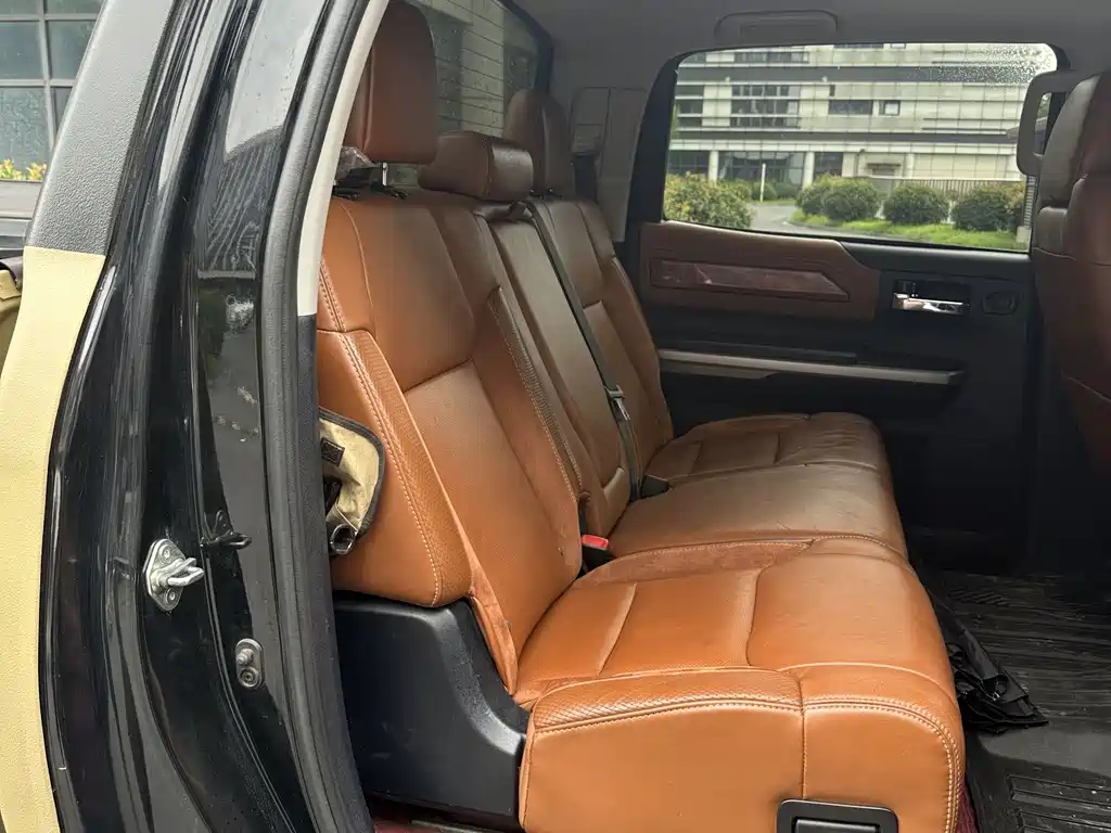 Toyota Tundra 2014 — фото 12