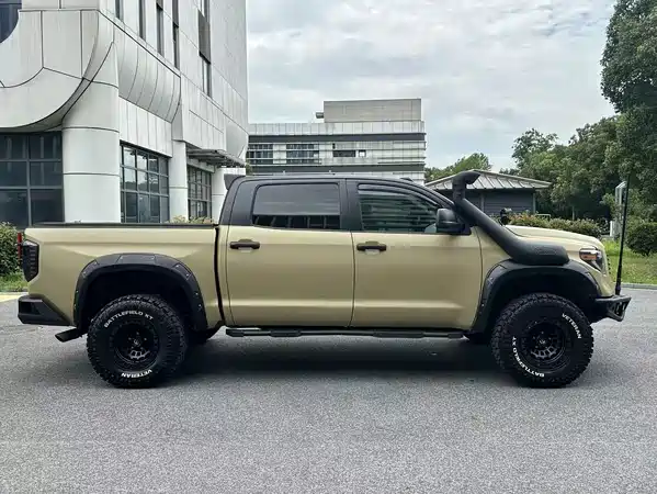 Toyota Tundra 2014