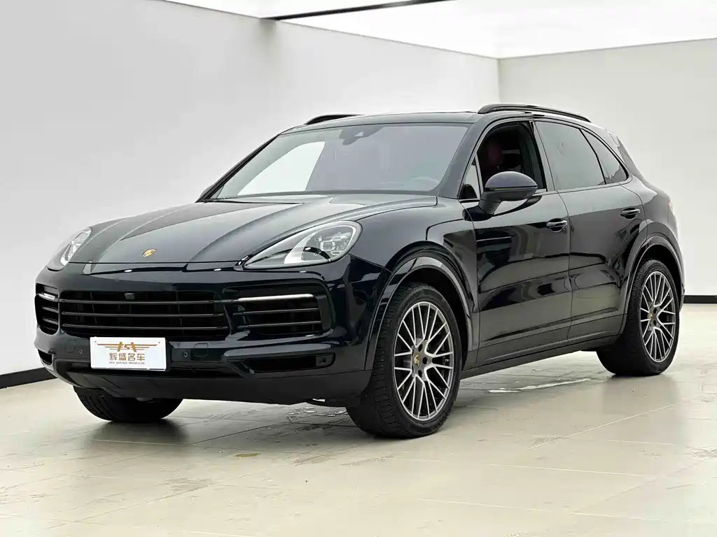 Porsche Cayenne 2023 — фото 1
