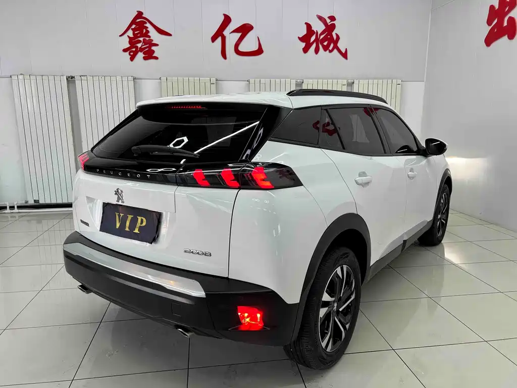 Peugeot 2008 2023