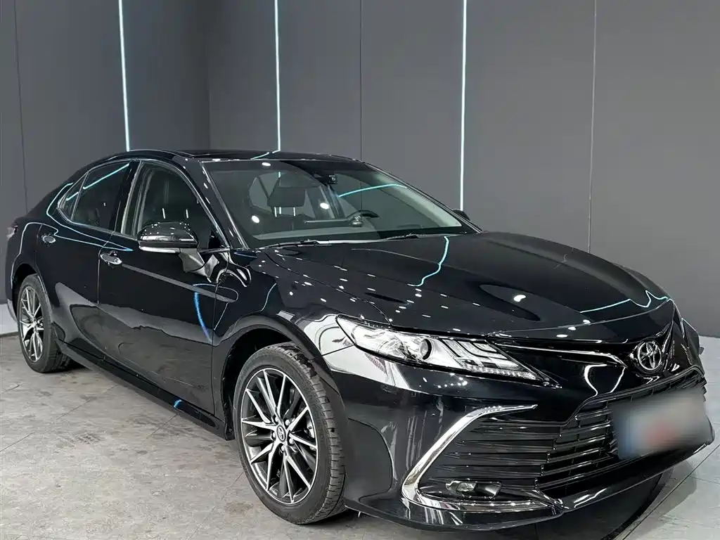 Toyota Camry 2022 — фото 21