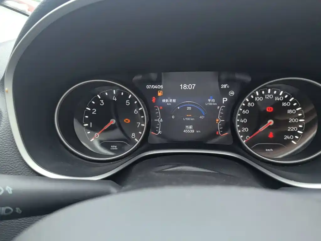 Jeep Compass 2017 — фото 12