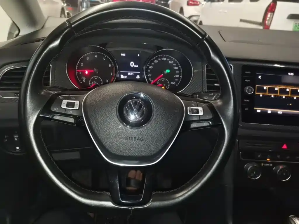 Volkswagen Golf Jialu 2018 — фото 11