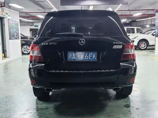Mercedes-Benz GLK-Class 2011
