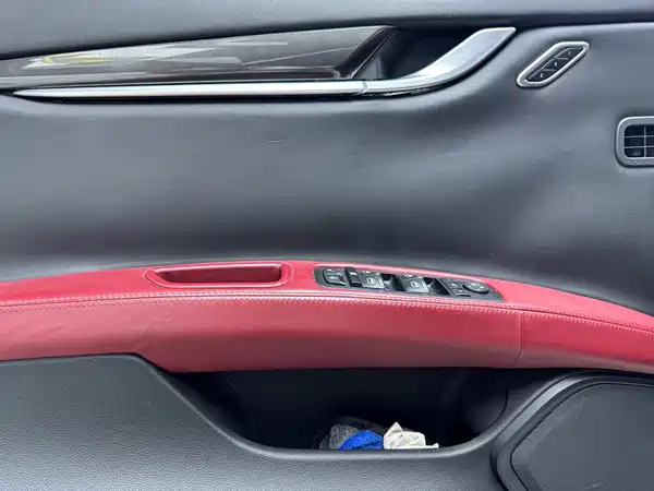 Maserati Ghibli 2016