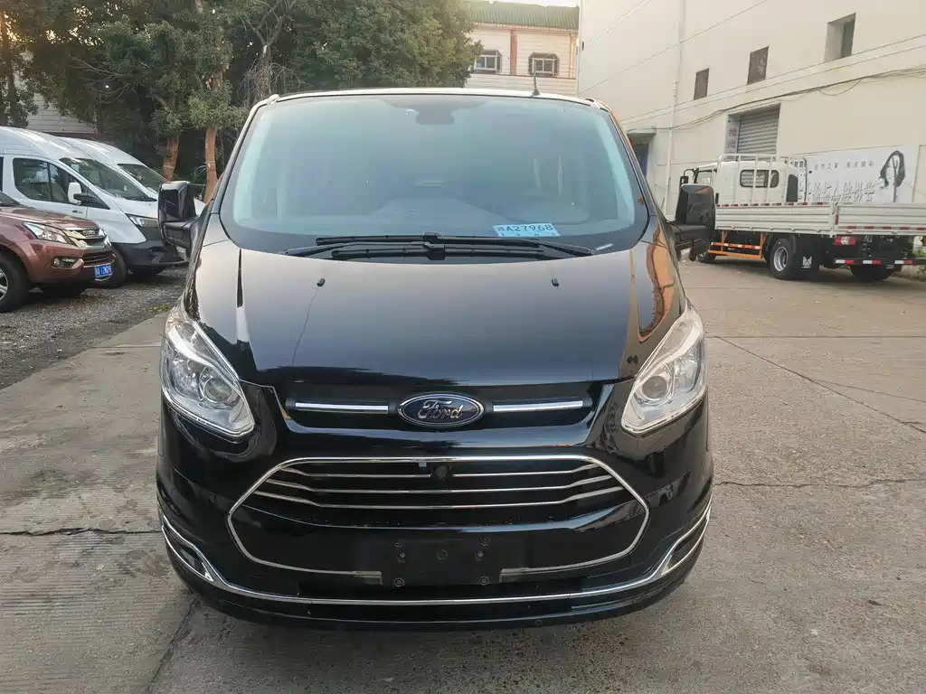 Ford Tourneo 2019 — фото 2