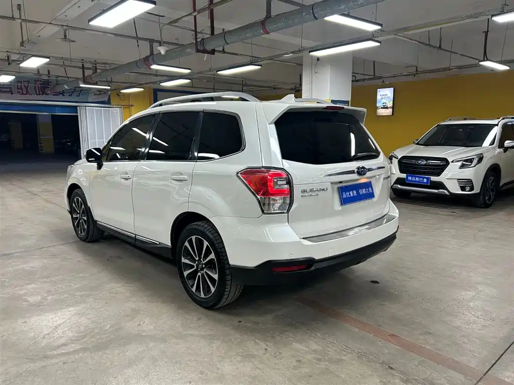 Subaru Forester 2017 — фото 6