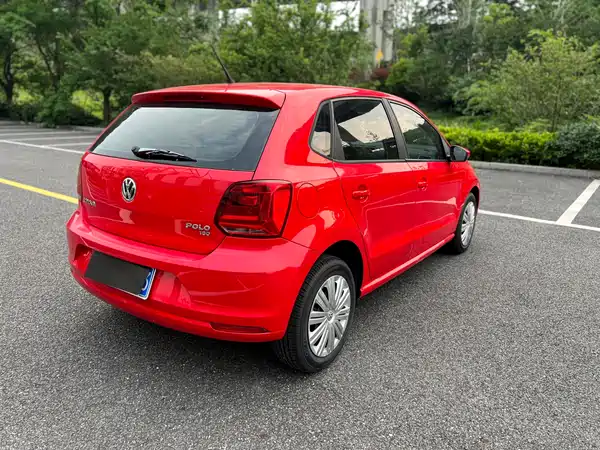 Volkswagen Polo 2016