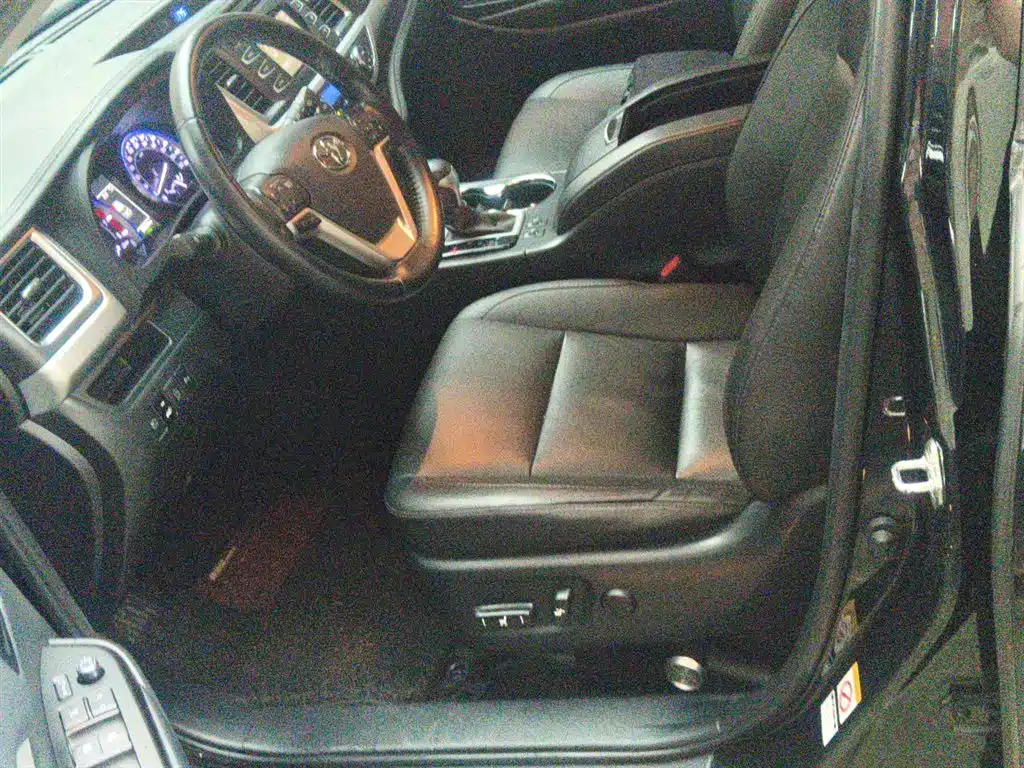 Toyota Highlander 2020 — фото 11