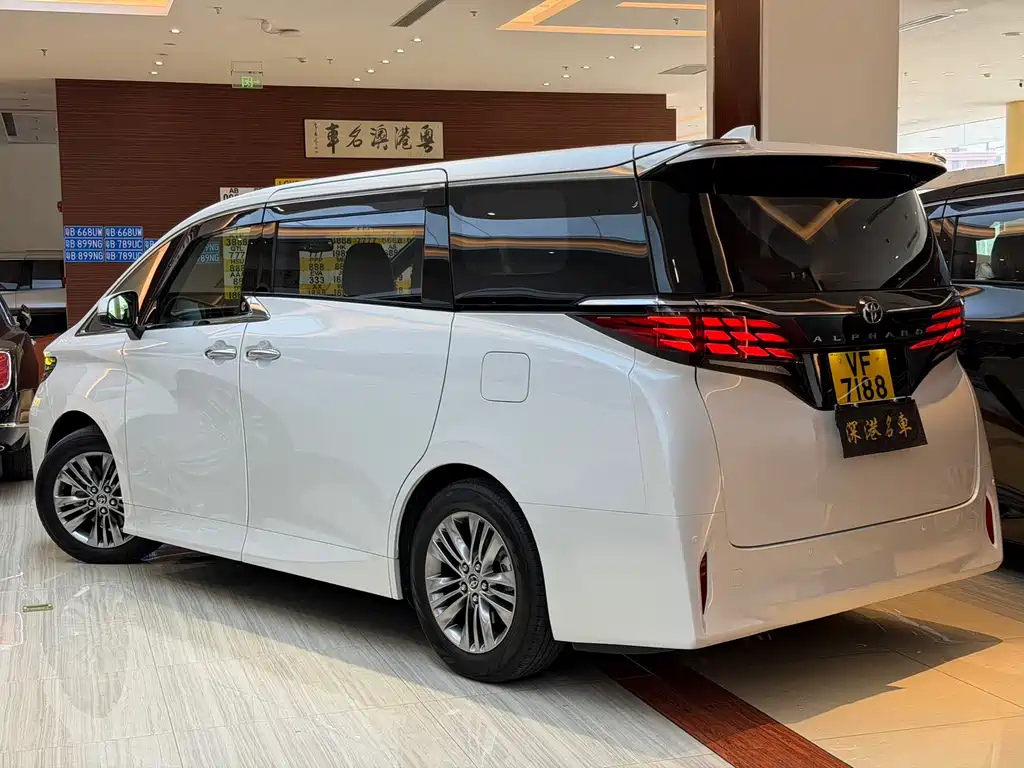 Toyota Alphard 2026 — фото 7