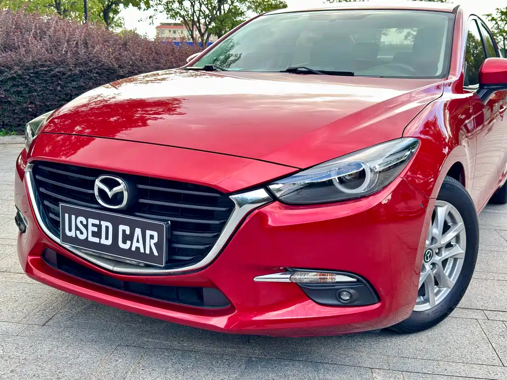 Mazda 3 Axela 2017 — фото 20
