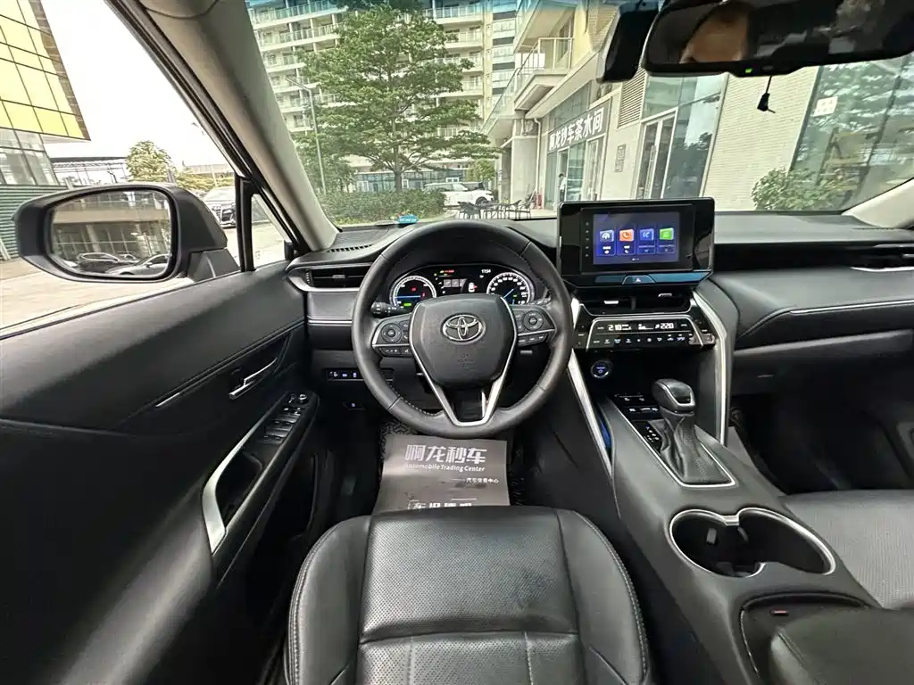 Toyota Harrier 2023 — фото 23