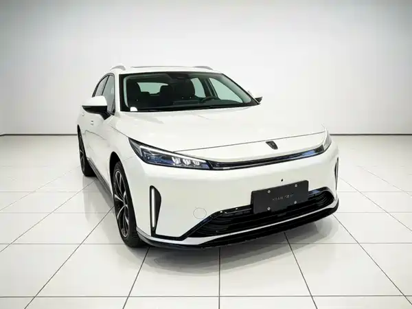 Roewe D5X DMH 2026