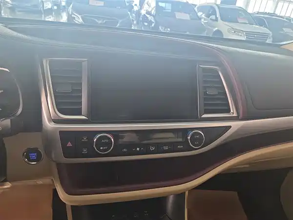 Toyota Highlander 2015
