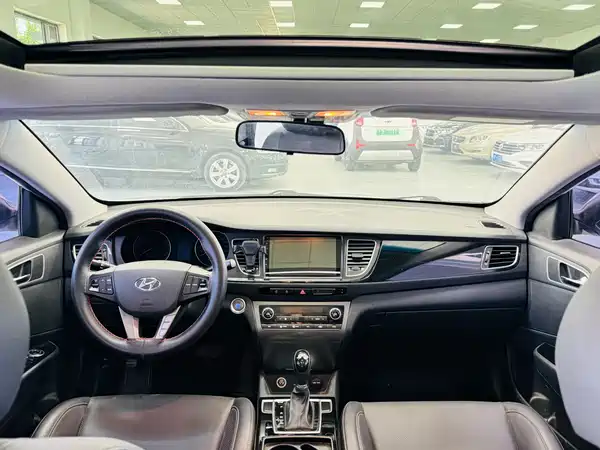 Hyundai Mistra 2014