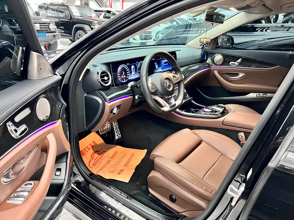 Mercedes-Benz E-Class 2018 — фото 11