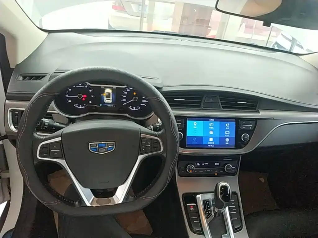 Geely Emgrand GS 2016 — фото 10