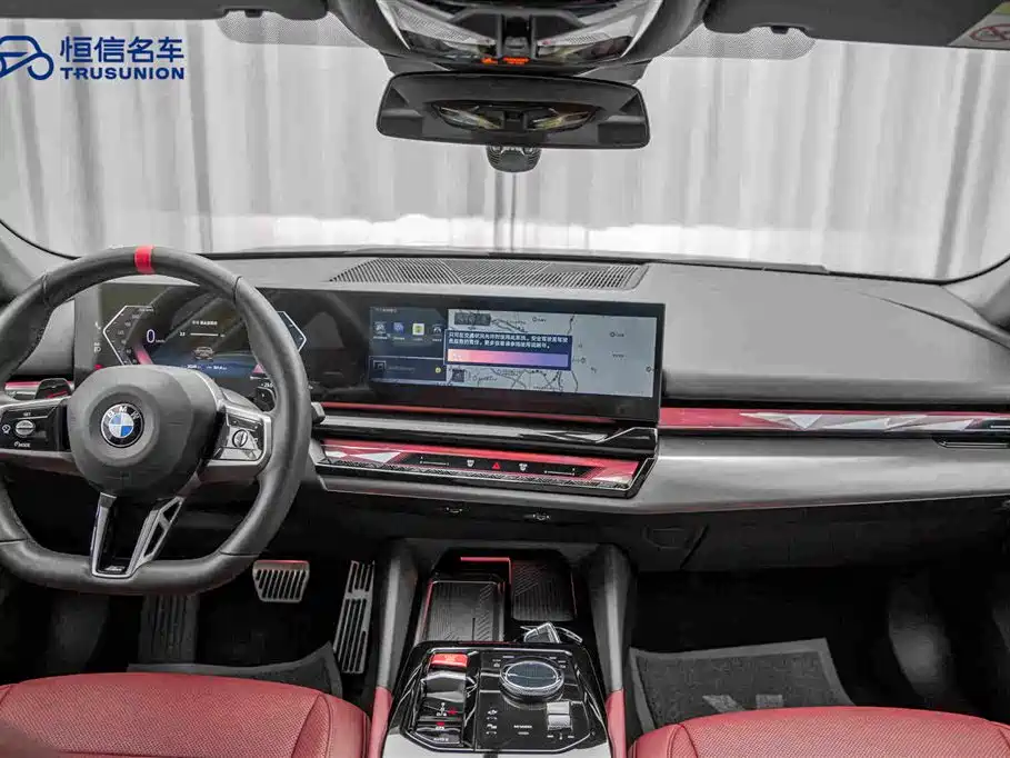 BMW 5 Series 2025 — фото 13