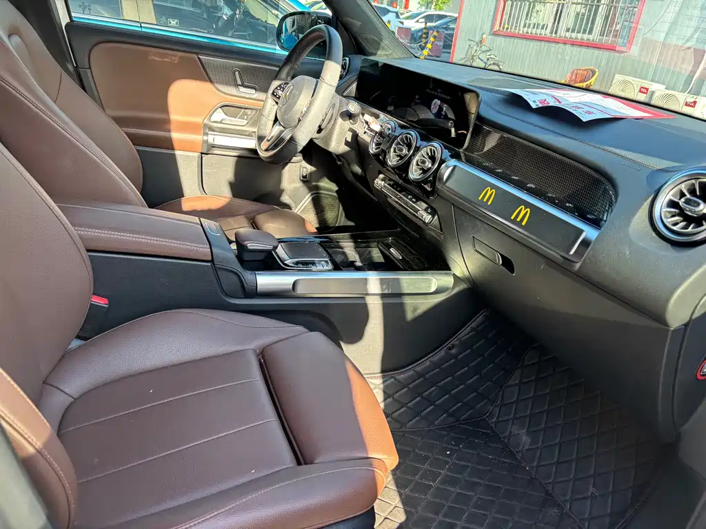 Mercedes-Benz GLB 2020 — фото 13