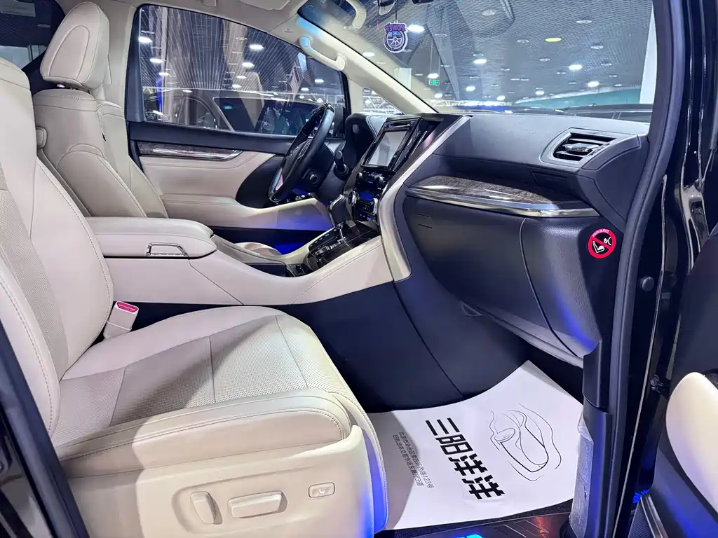 Toyota Alphard 2019 — фото 6