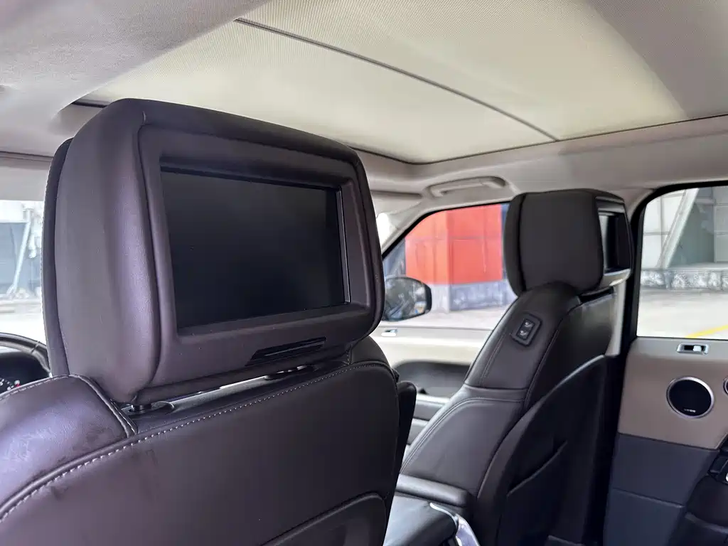 Land Rover Range Rover Sport 2019 — фото 17