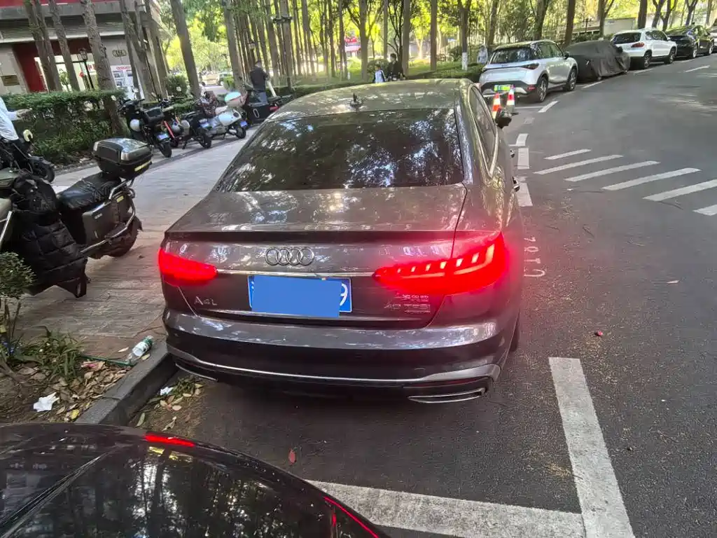 Audi A4L 2020 — фото 6
