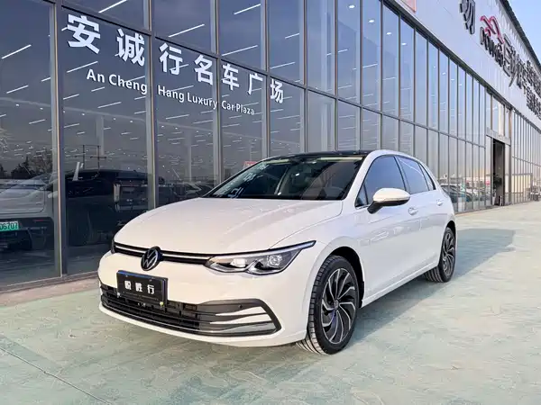 Volkswagen Golf 2023