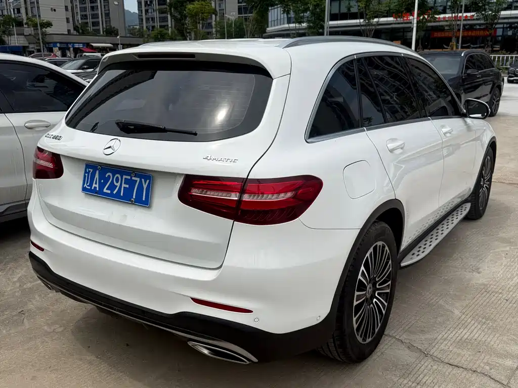 Mercedes-Benz GLC 2018 — фото 11