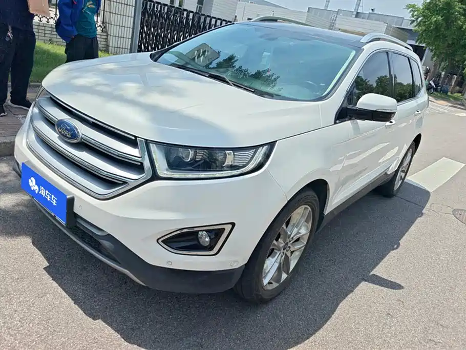 Ford Edge 2017 — фото 1