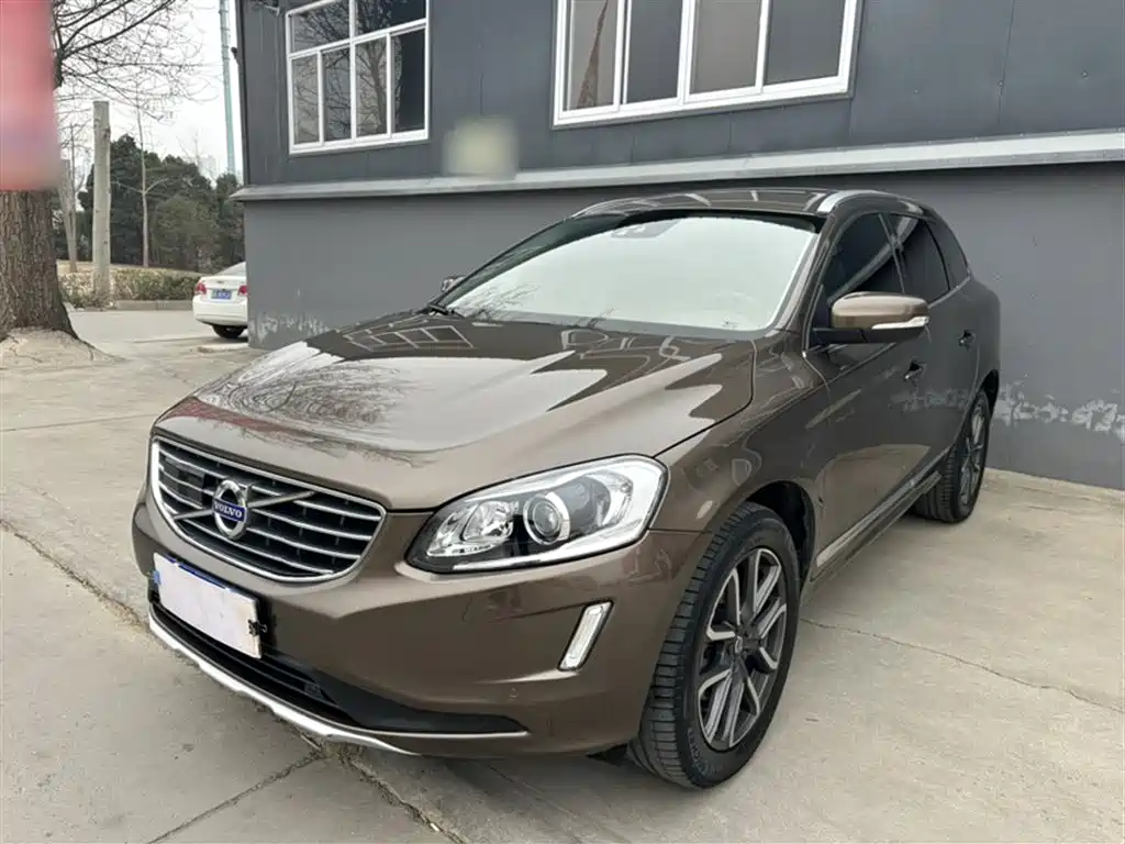 Volvo XC60 2018 — фото 2