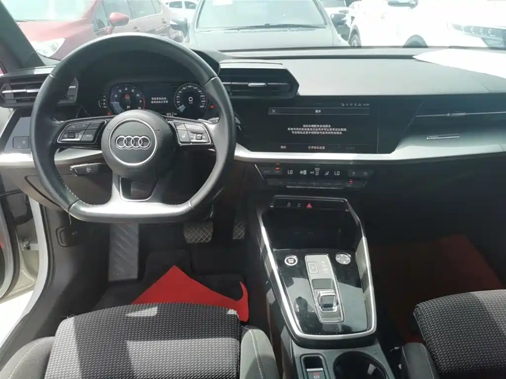 Audi A3 2022 — фото 10