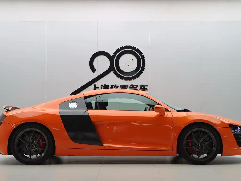 Audi R8 2015 — фото 8