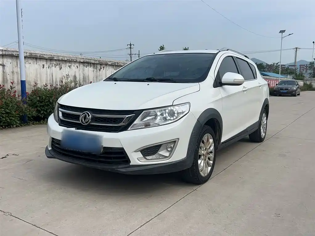 Dongfeng Fengshen AX3 2016 — фото 1