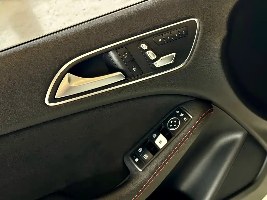 Mercedes-Benz B-Class 2015 — фото 14