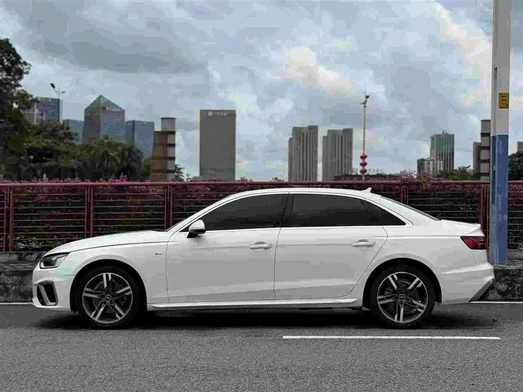 Audi A4L 2023