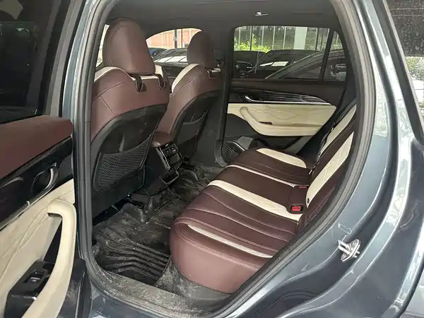 Geely Xingyue L 2021