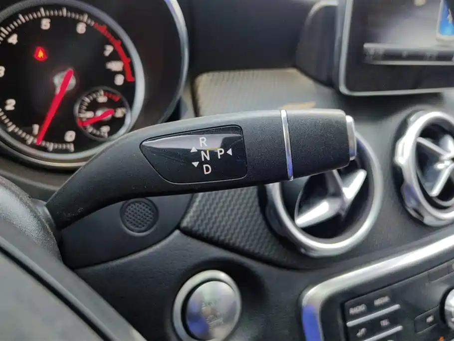 Mercedes-Benz GLA 2019 — фото 16