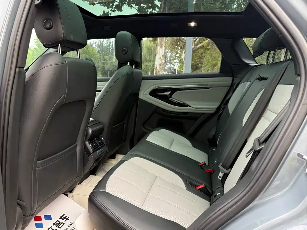 Land Rover Range Rover Evoque 2021 — фото 7