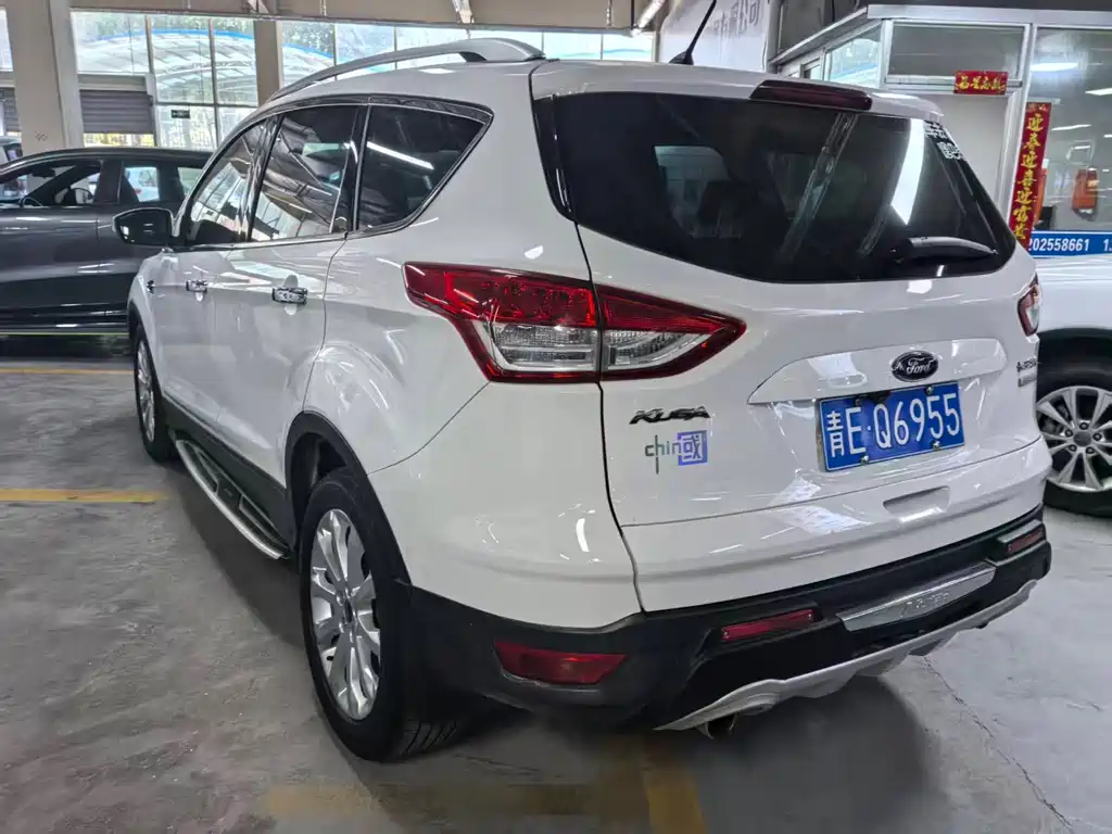 Ford Kuga 2016 — фото 14