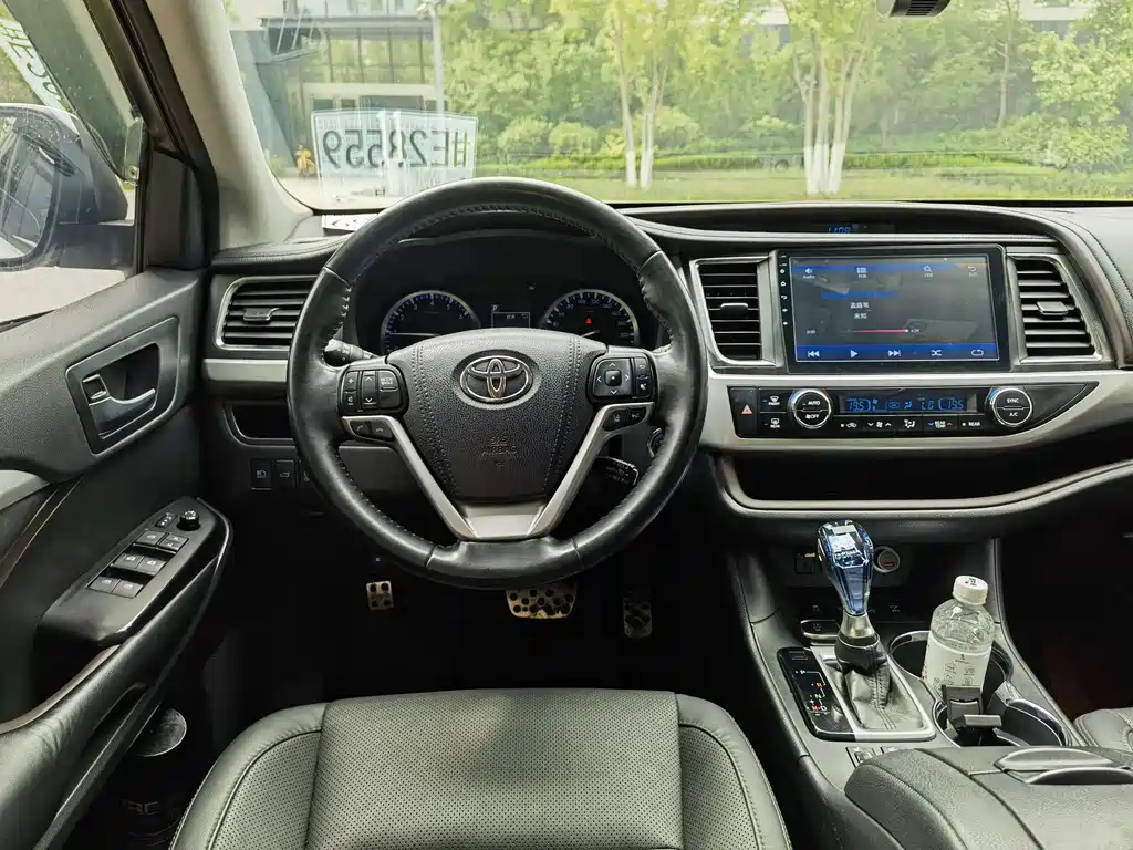 Toyota Highlander 2019 — фото 11